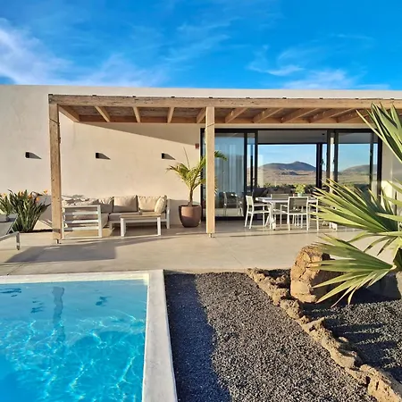 Tabaiba En Con Piscina Willa *