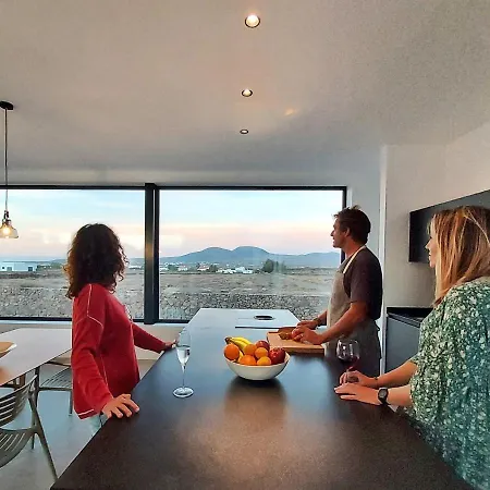 Tabaiba En Con Piscina Lajares