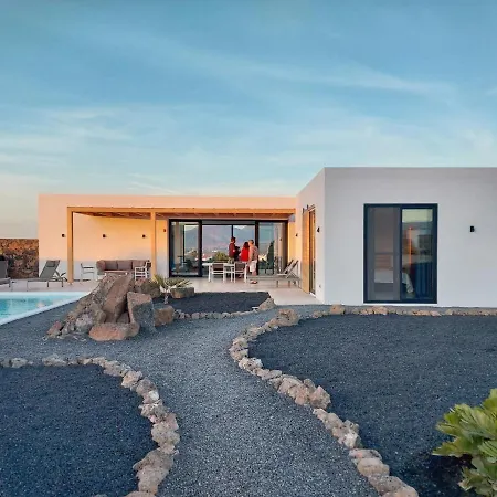 Tabaiba En Con Piscina *