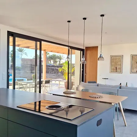 Villa Tabaiba En Con Piscina *