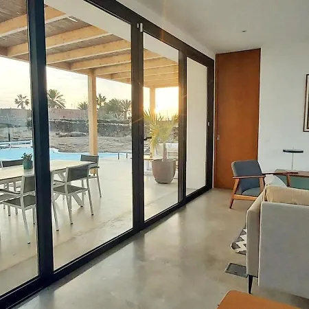 Villa Tabaiba En Con Piscina Lajares