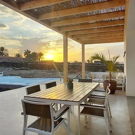 Tabaiba En Con Piscina *