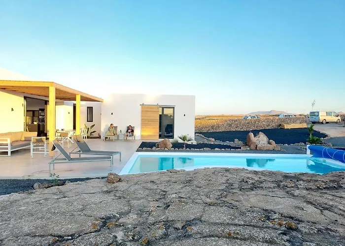 Tabaiba En Con Piscina Villa Lajares