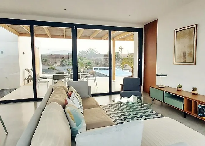 Tabaiba En Con Piscina