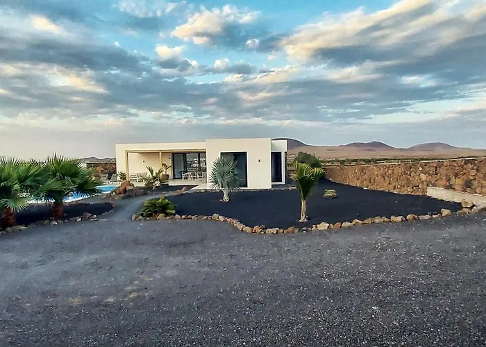 Tabaiba En Con Piscina Villa *