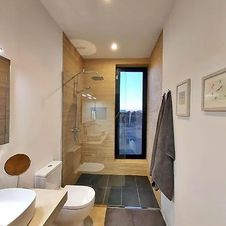 Tabaiba En Con Piscina